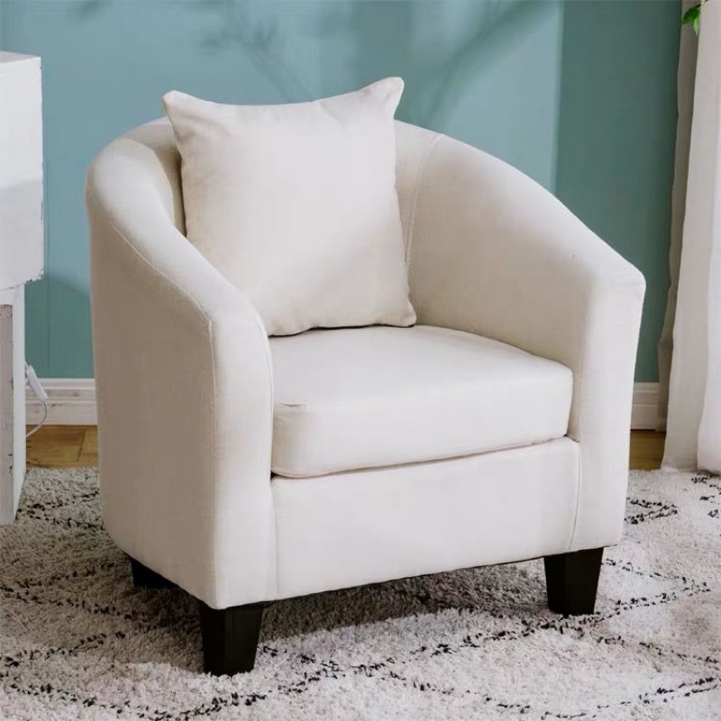 唏嘘！躺沙发看手机时一个经常性动作导致母子二人葬身火海(图1)